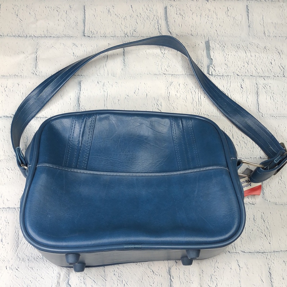 ⭐️🔹 American Tourister Vintage Carry-On Bag